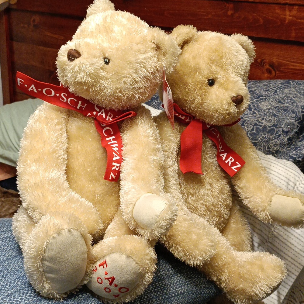 Two teddy bears Fao Swartz